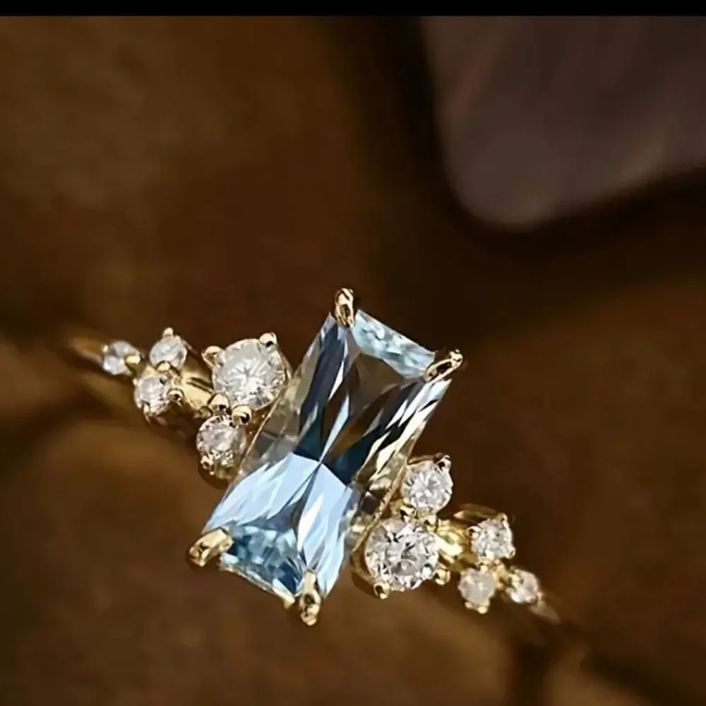 Rectangular size 8 ring ocean blue